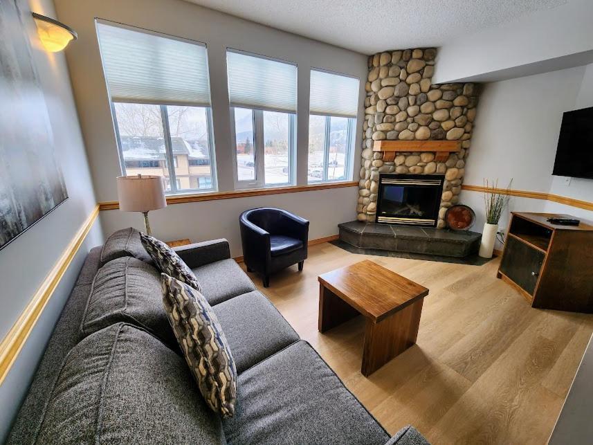 Sunset Resorts Canmore And Spa Екстер'єр фото