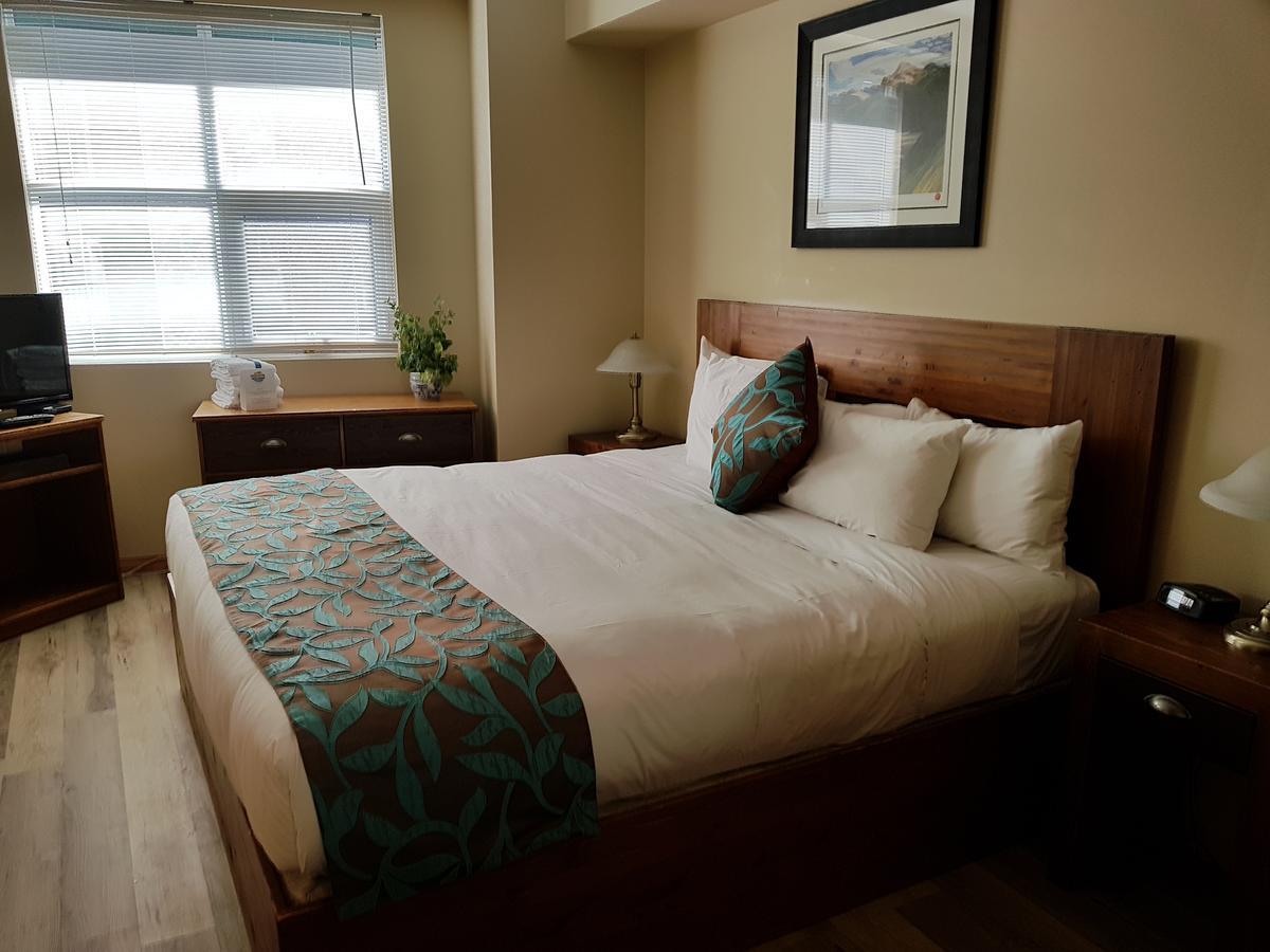 Sunset Resorts Canmore And Spa Екстер'єр фото