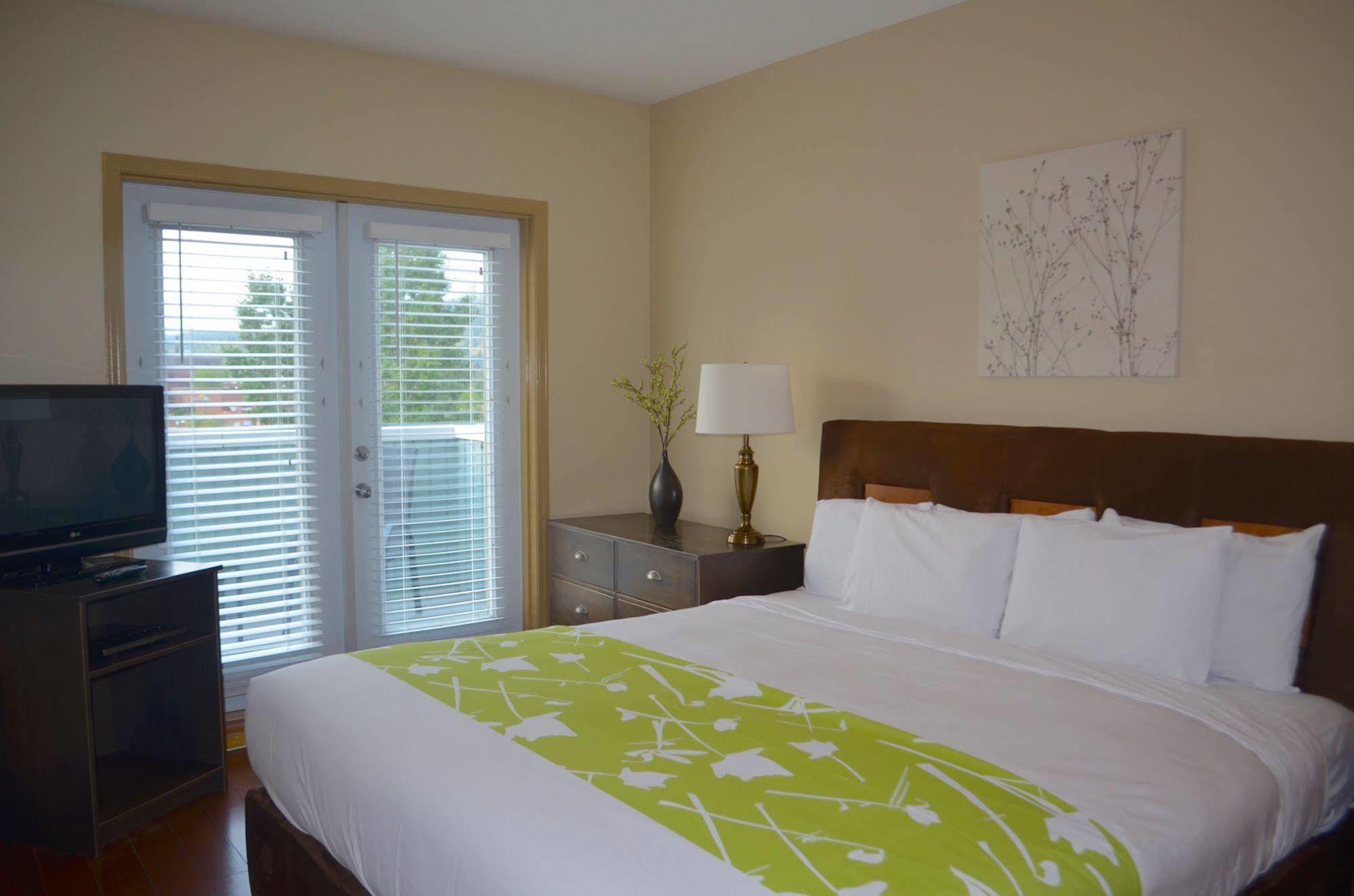 Sunset Resorts Canmore And Spa Екстер'єр фото