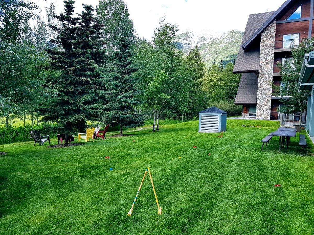 Sunset Resorts Canmore And Spa Екстер'єр фото