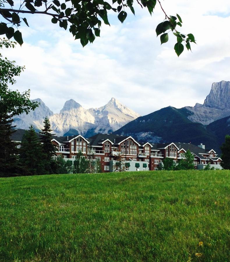 Sunset Resorts Canmore And Spa Екстер'єр фото